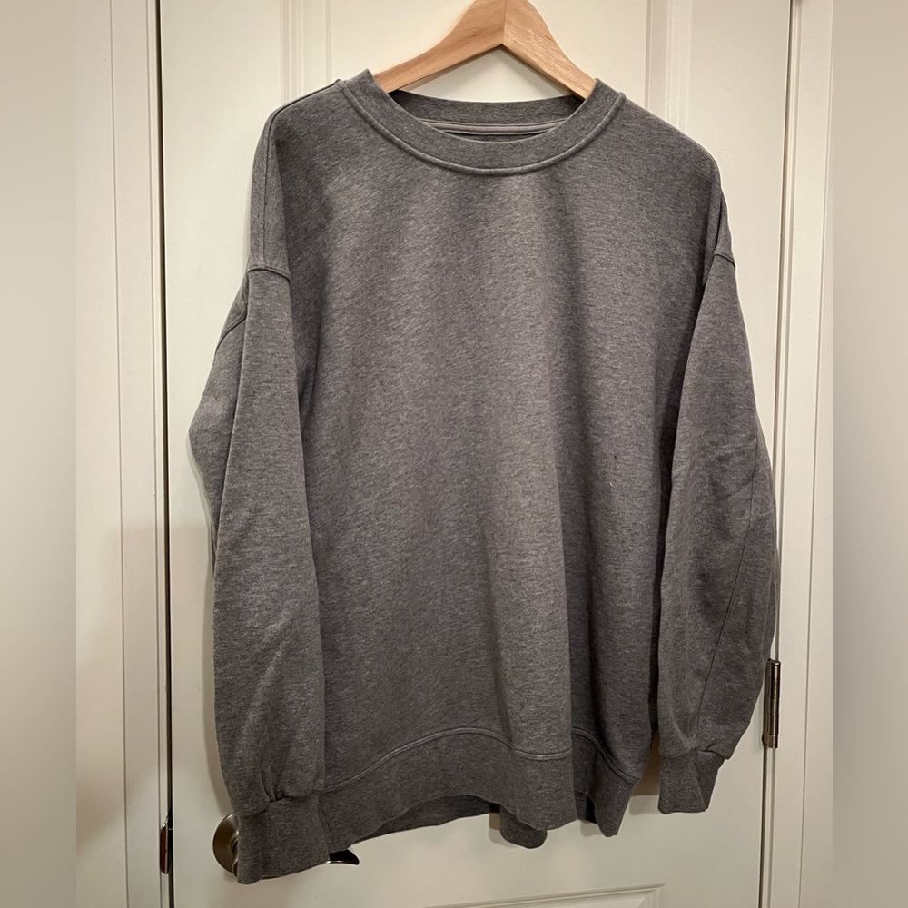 Perfectly Oversized Crew